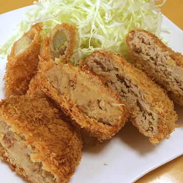 menchi Croquette 3.jpg