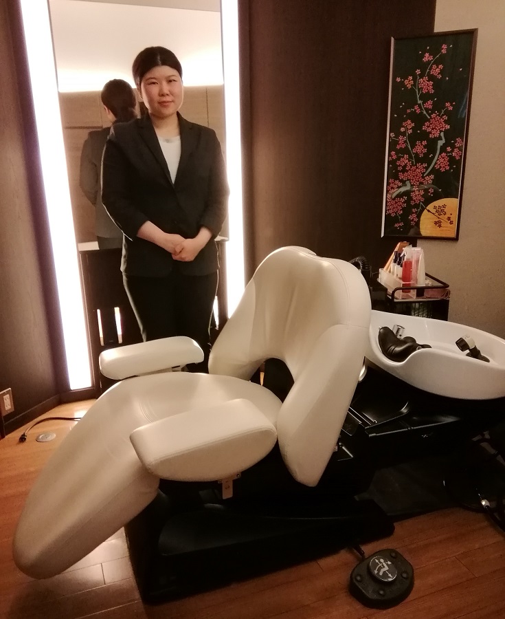  櫻花季節的頭巾體驗
　～Hair Salon ONO艷出專科總店～