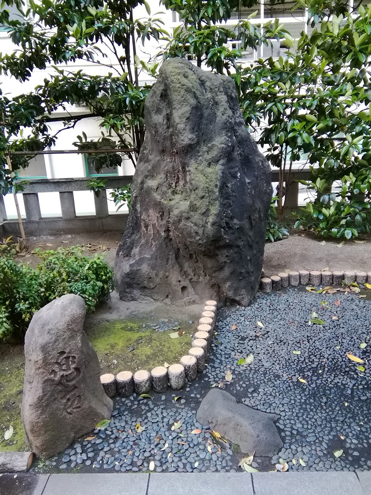 從兜岩人形町站可以去的安靜氛圍的神社7
　～兜神社～