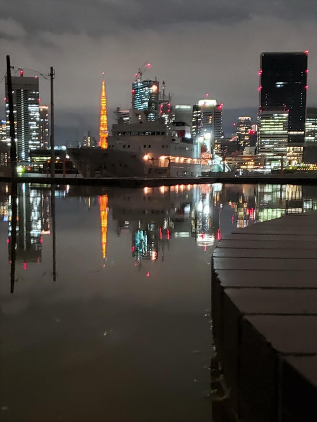  傍晚開始的晴海碼頭客船終點站的夜景非常美麗。
