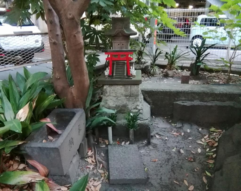  從人形町站可以去的安靜氛圍的神社NO.33～永久稻荷神社～