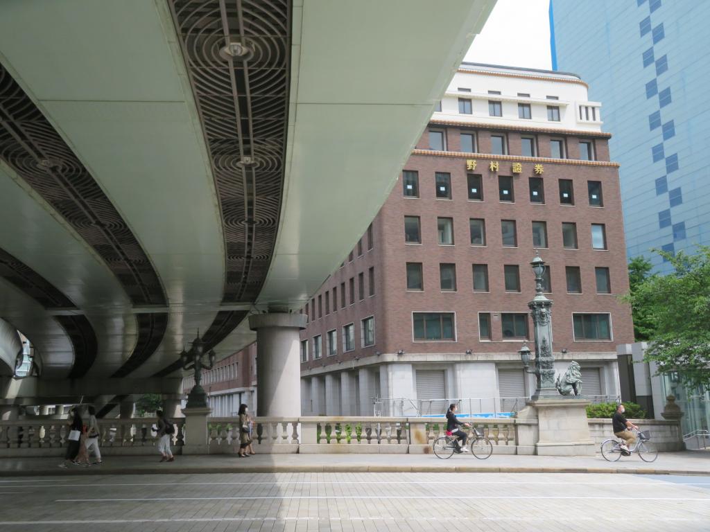  在5月晴朗的天氣裡散步“伊勢町堀跡”“日本橋再開發”“朝潮小橋”