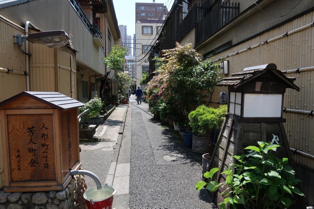 首先是從大觀音寺旁邊的胡同到中央區胡同裡探險系列【人形町・三越前篇】