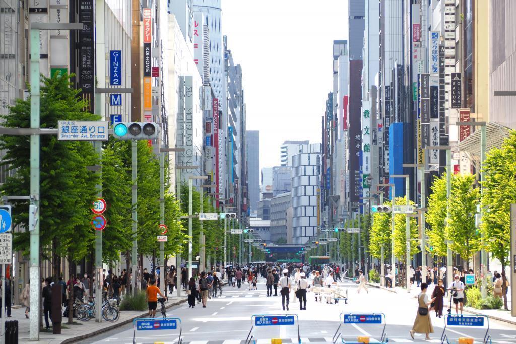  從東京站格蘭屋頂的屋頂下