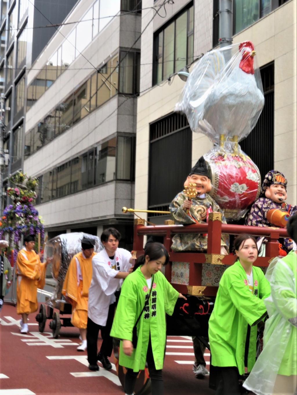  神田祭的“神幸祭”和“附祭”順利結束了。
相關活動(in日本橋三越等)的介紹!