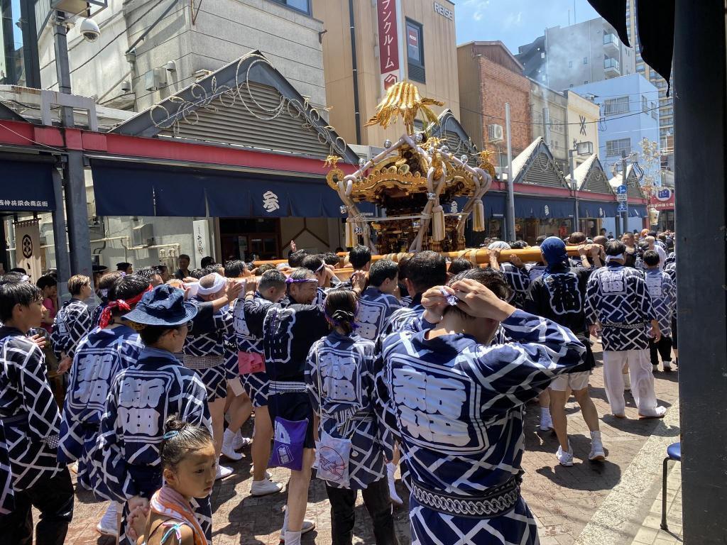  獅子頭各町神轎聯合渡御
～住吉神社定期祭祀～