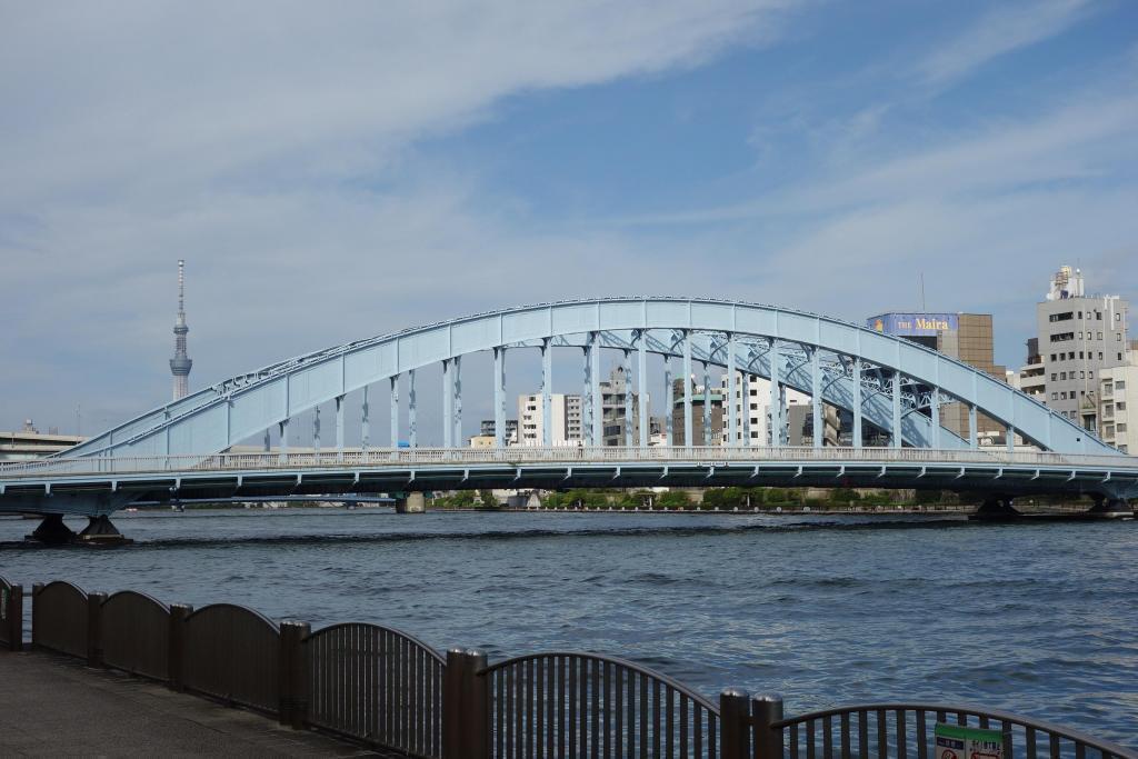 　永代橋和東京天空樹隅田川露台景觀<新川公園>