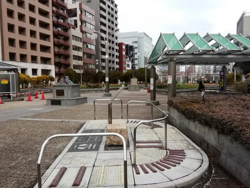 築地川銀座公園“銀座”到哪裡?
　去銀座一圈吧!　⑮
　　～築地川銀座公園～