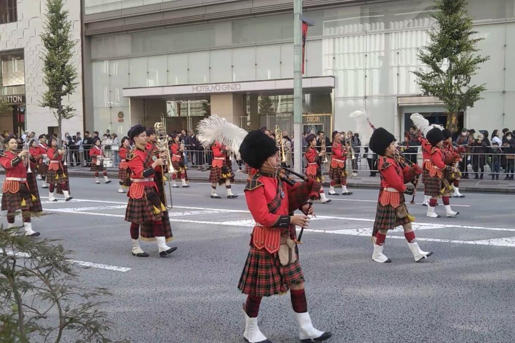  銀座舉行了黃金遊行。　
接著,29日在日本橋·京橋舉行了大江戶活粹遊行。