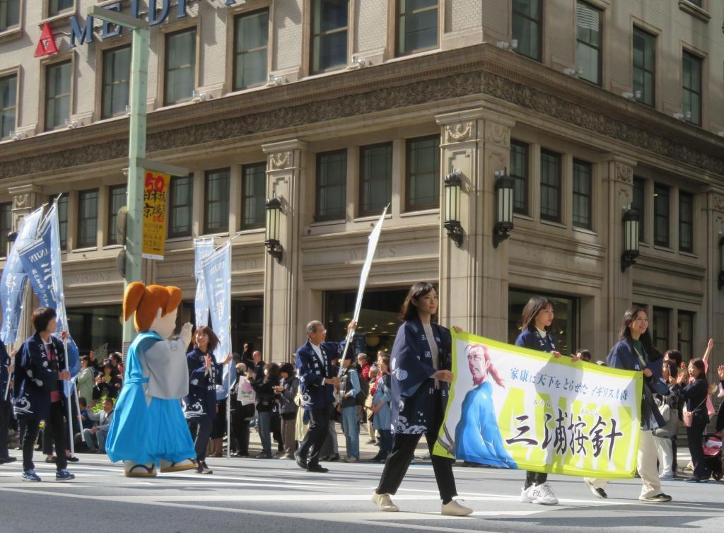 三浦按針回日本橋的按針通過中央區日本橋室町1-10-8第50屆日本橋·京橋祭大江戶活粹遊行　
