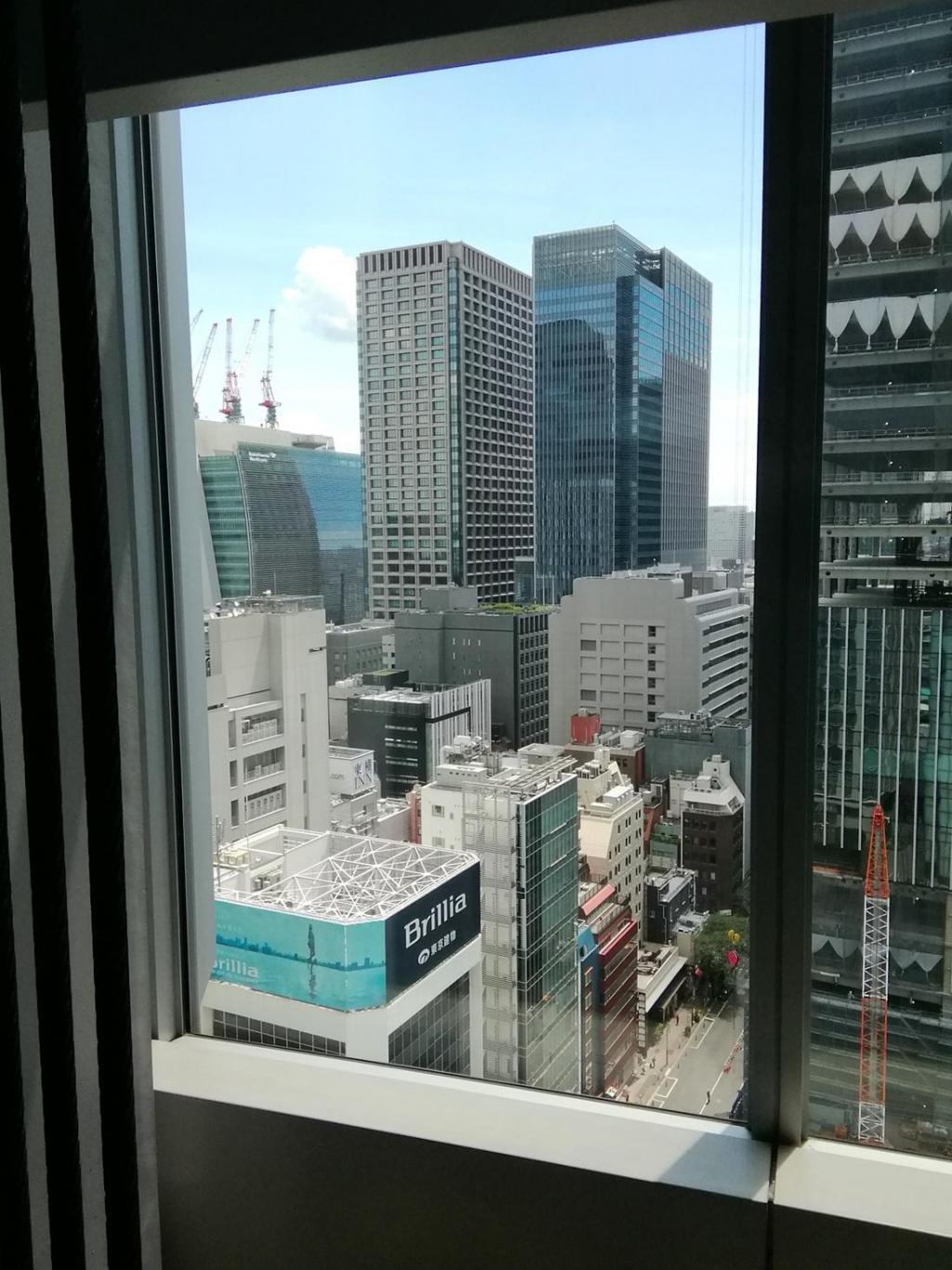  Looking up at high-rise building
　-仰望高層建築-3
　　～格蘭東京北塔～