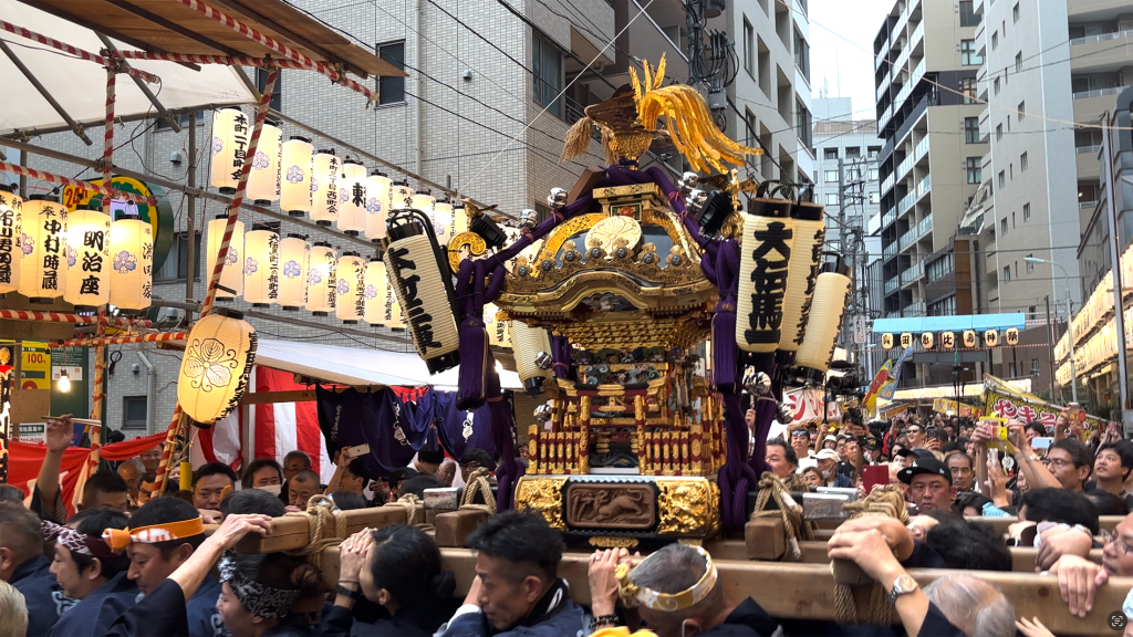 第一天晚上,神轎在本町和大傳馬町遊行【感謝】話,感謝您2024年的光臨。