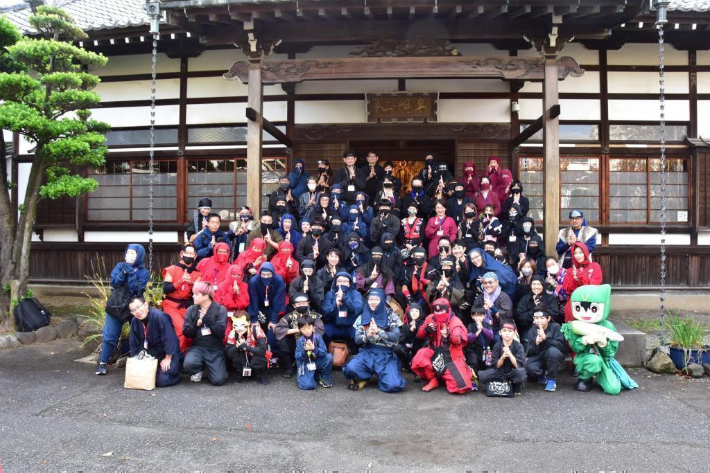  東京的忍者活動12月7日(週六)三重陽臺“忍者・忍術學講座in Tokyo”
11月23日(星期六)上野集合「忍者百人眾」三重大學山田雄司教授演講