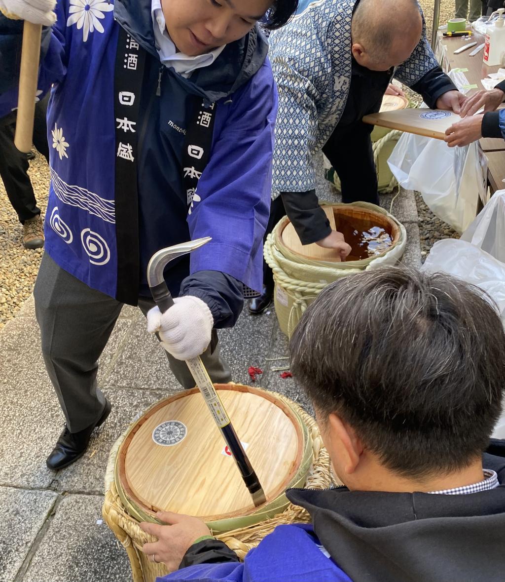  新川大神宮樽酒祭