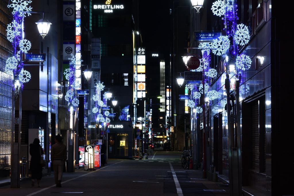  Beautiful Night Views of Ginza