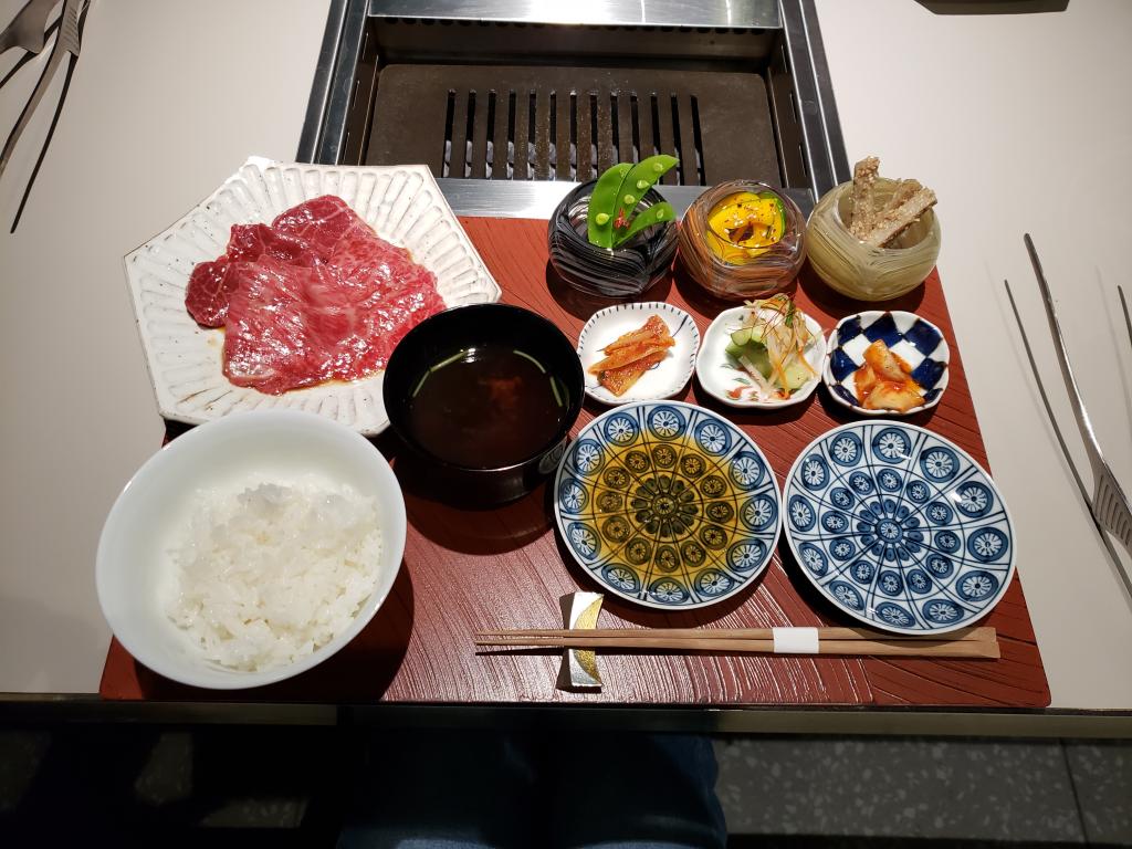  在銀座烤肉店de AgingBeef(Salon do老化牛肉)上奢侈午餐!