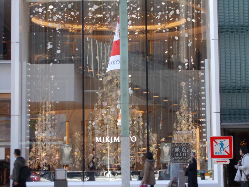  銀座的Xmas顯示器